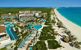 Dreams Playa Mujeres Golf & Spa Resort