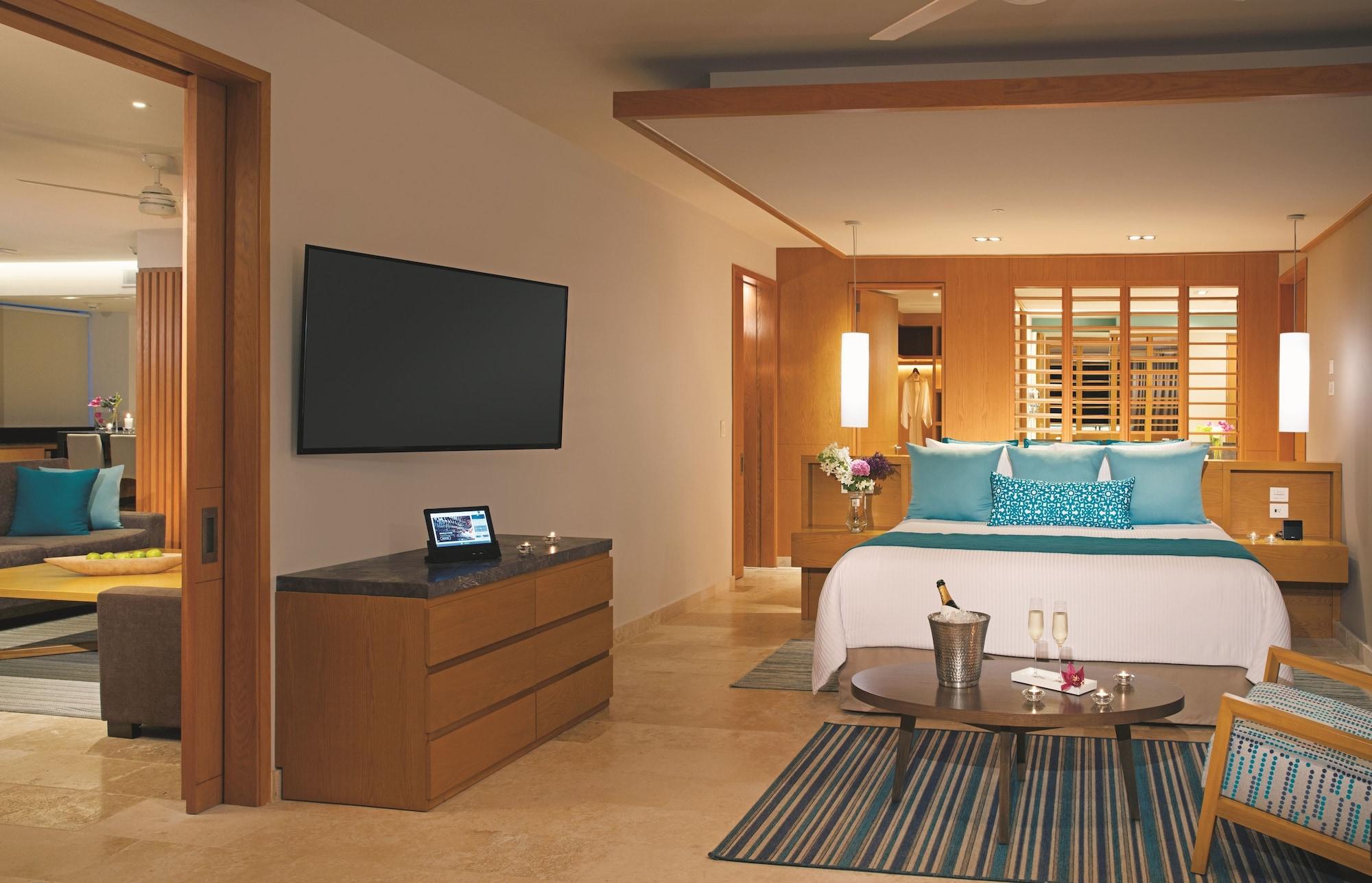 Dreams Playa Mujeres Golf & Spa Resort Cancun Exterior photo